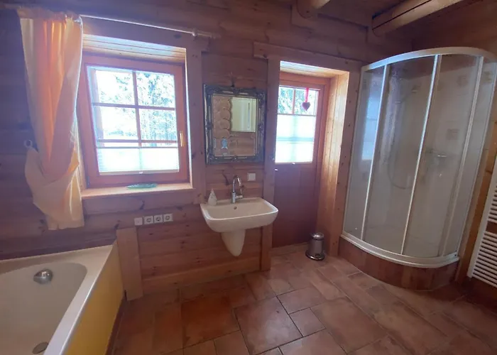 Blockhaus Rennsteig * ノイウハウス・アム・レンヴェーク